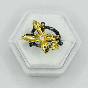 Elegant Flower Rhinestone Ring